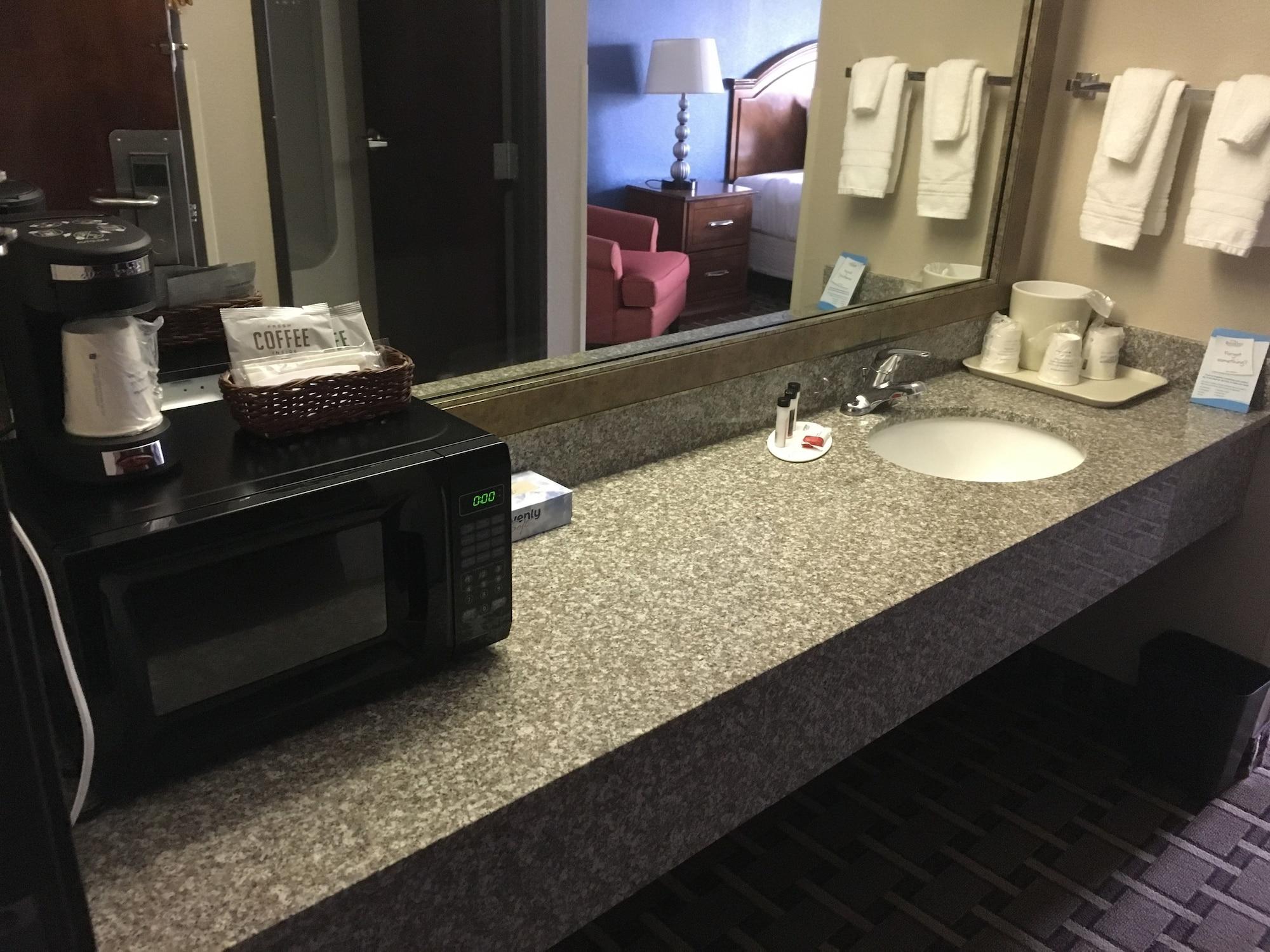 Baymont By Wyndham Lawton Hotel Ngoại thất bức ảnh