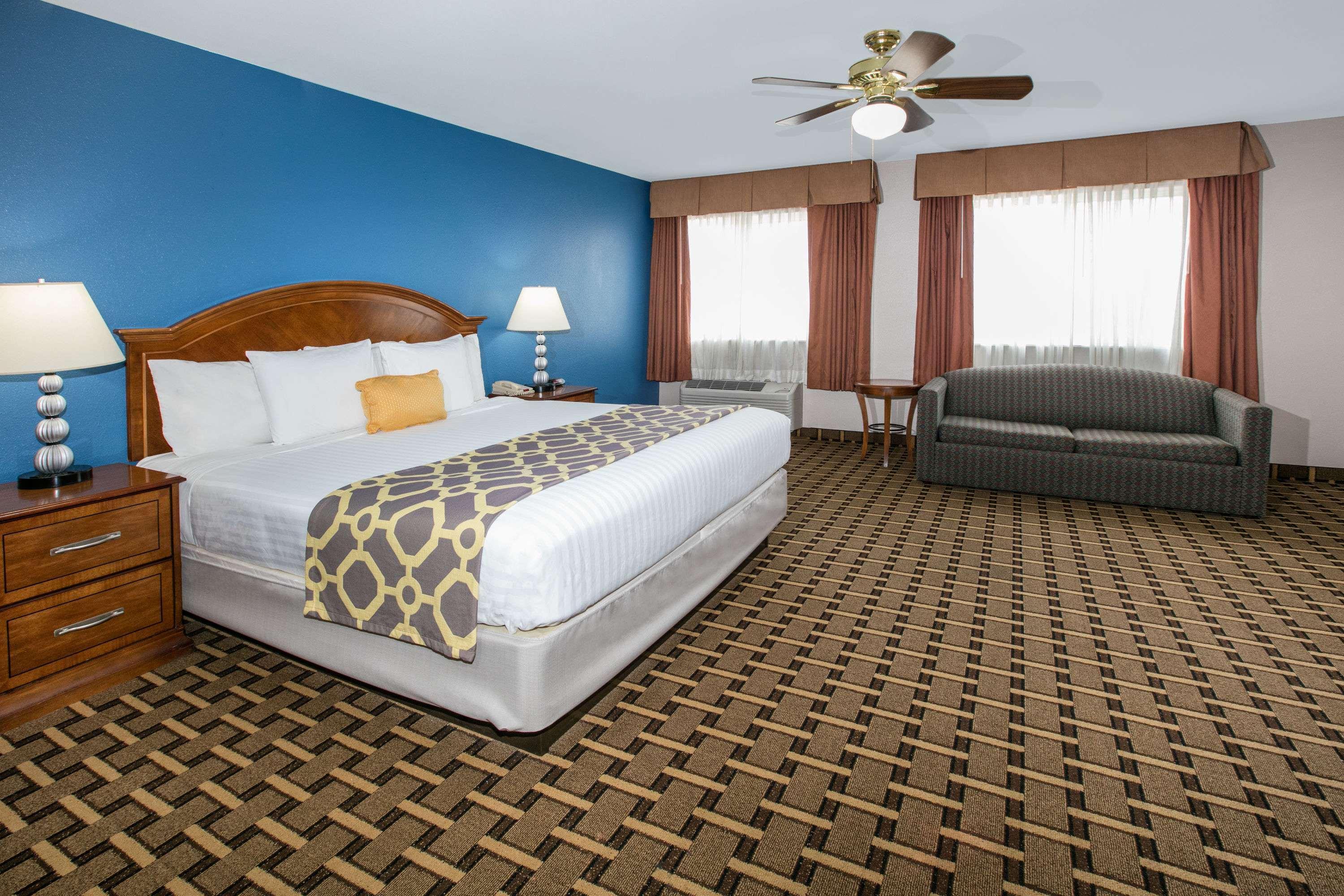 Baymont By Wyndham Lawton Hotel Ngoại thất bức ảnh